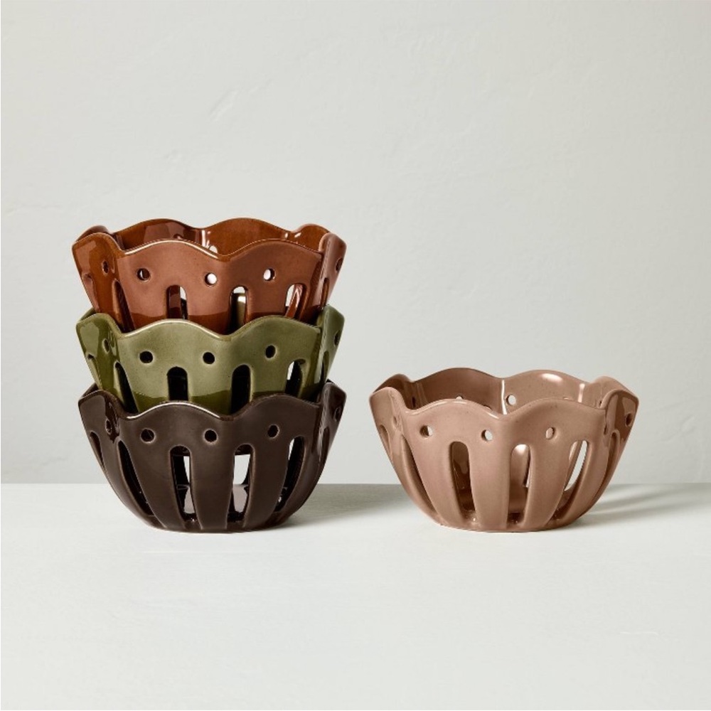 Set of 4 wavy edge Berry Bowls